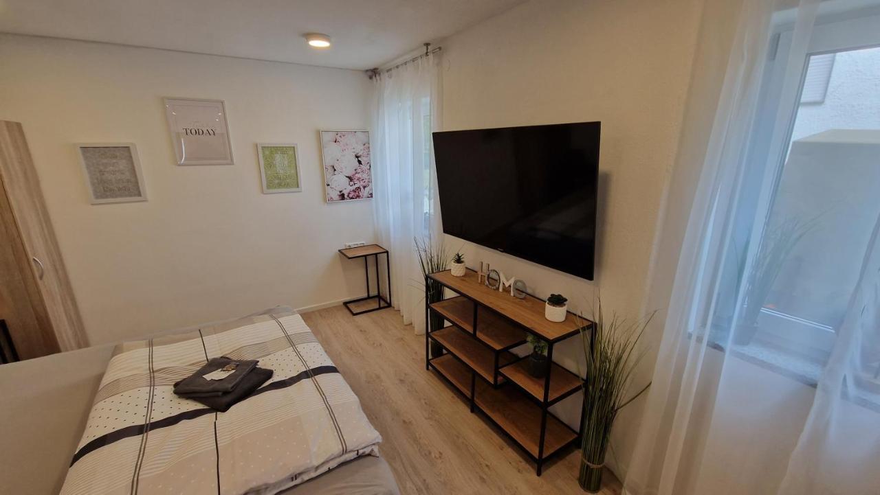 Appartment-Ferienwohnung Mit Kueche, Bad, Kostenlos Wlan, Modern Eingerichtet Roding Zewnętrze zdjęcie